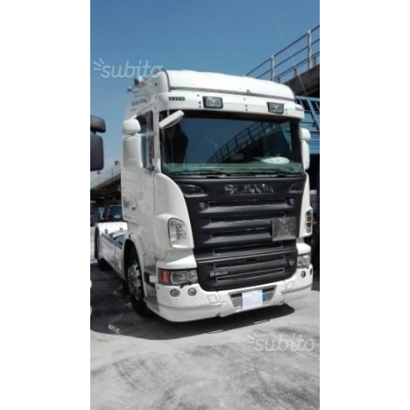 Scania r560 con adr